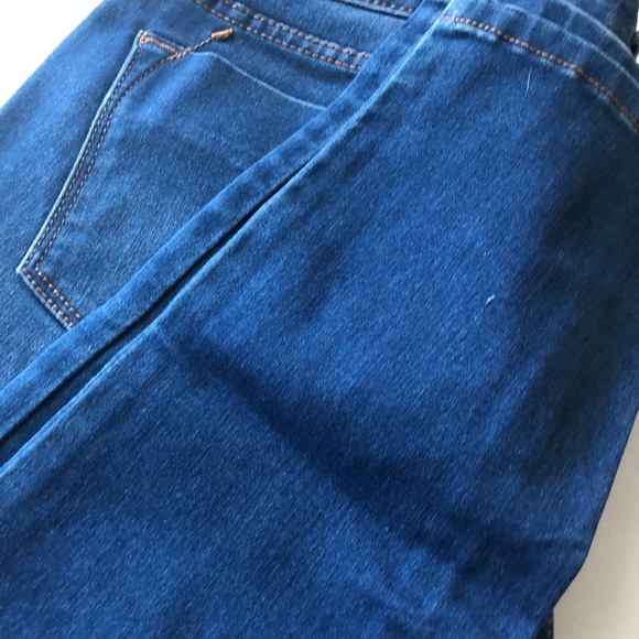 Jeans - Picture 4 of 5